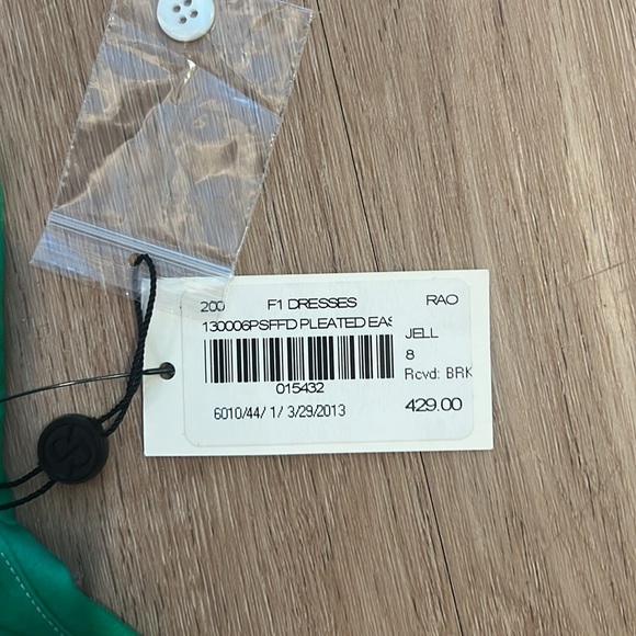 NWT Raoul 100% Silk - Green / Black / White Style: Shirt dress Size - 8 - Picture 6 of 11